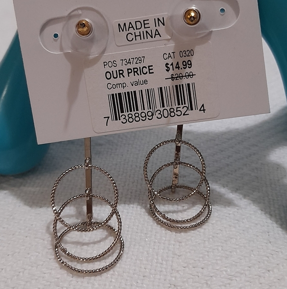 Kelly & Katie... Gold-Tone 3 Mini Hoop Earrings - Picture 5 of 6